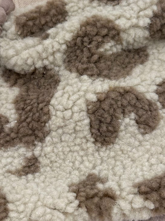 Meterware Sherpa Fleece Leo