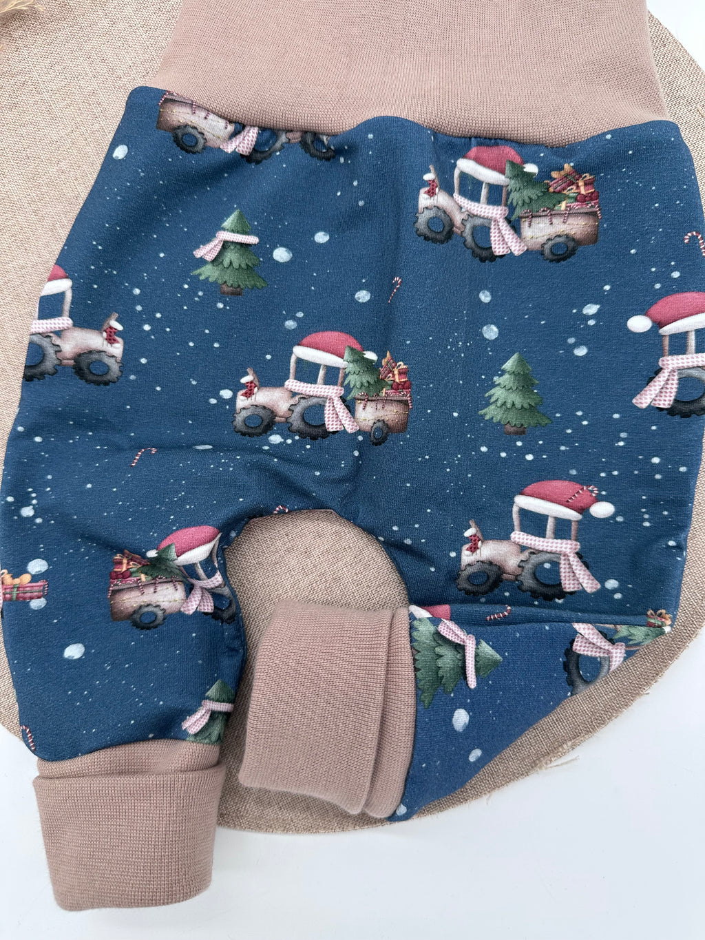 Baggypants Weihnachtstraktor French Terry Gr.68/74