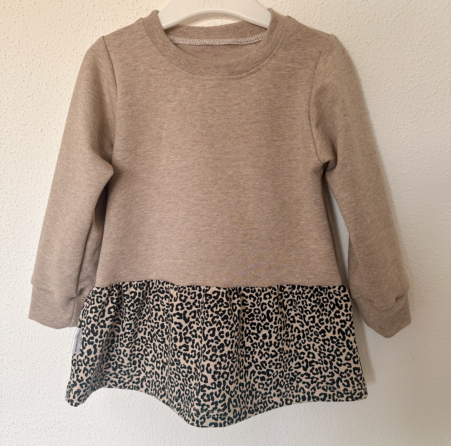 Sweater Volantsweater mit Blumenmotiv/ Uni