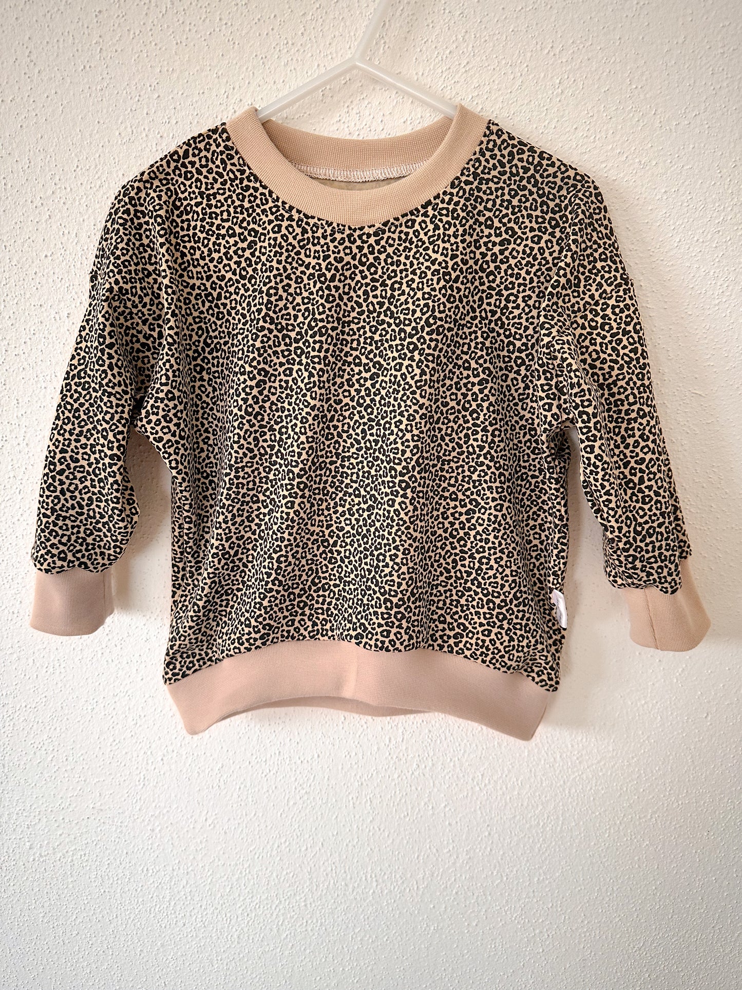 Oversize Sweater Leo Print Sand Baby Kind Mädchen