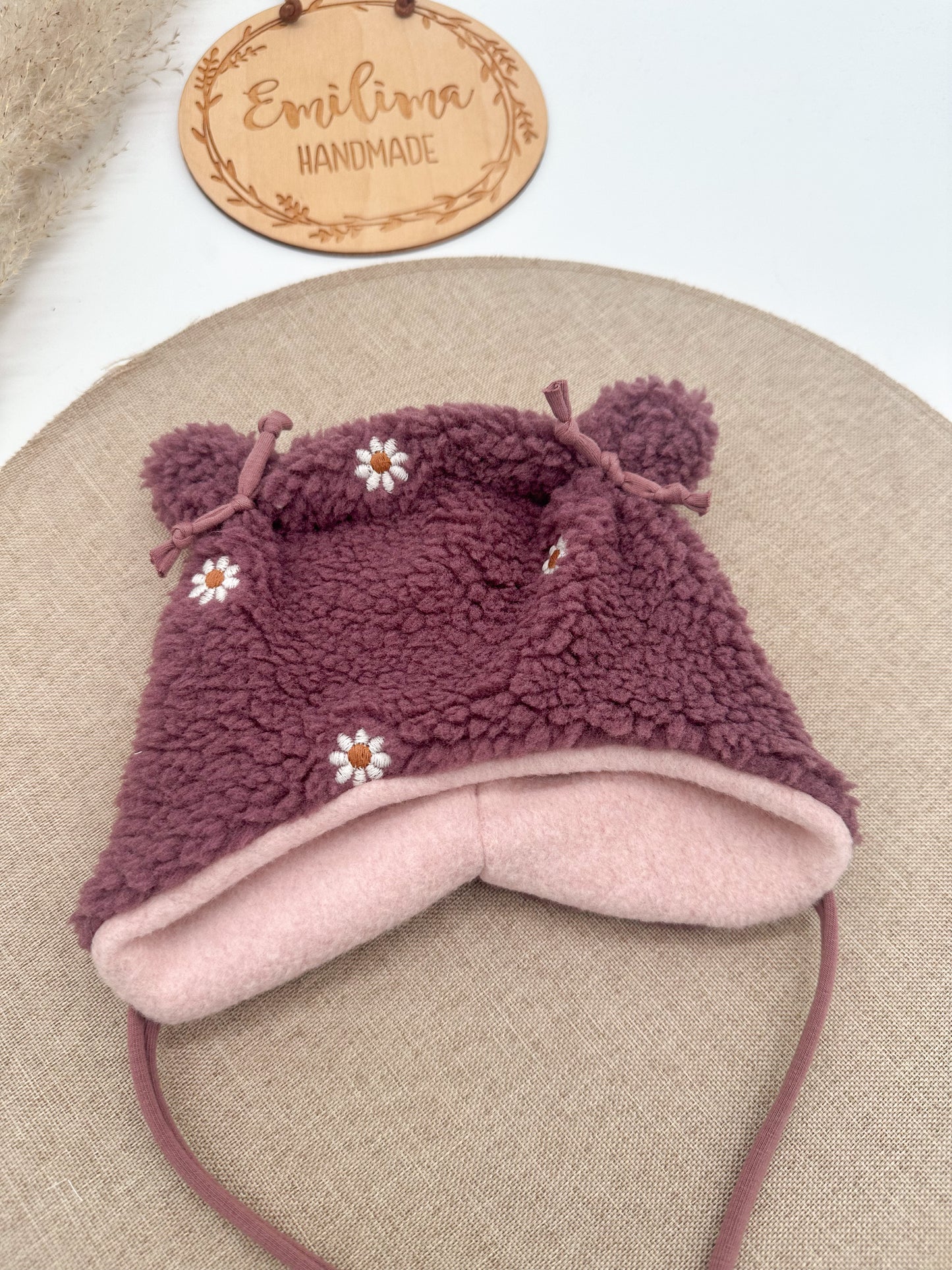 Öhrchenmütze Teddy Beere und Blumen altrosa dunkel