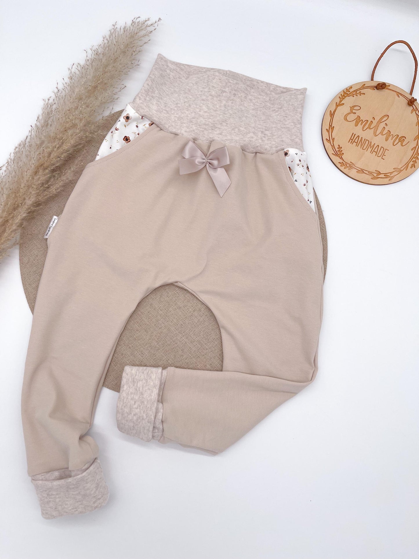 Baggypants Pumphose Baby Kleinkind Kind Uni Sand altrosa Blümchen Mädchen