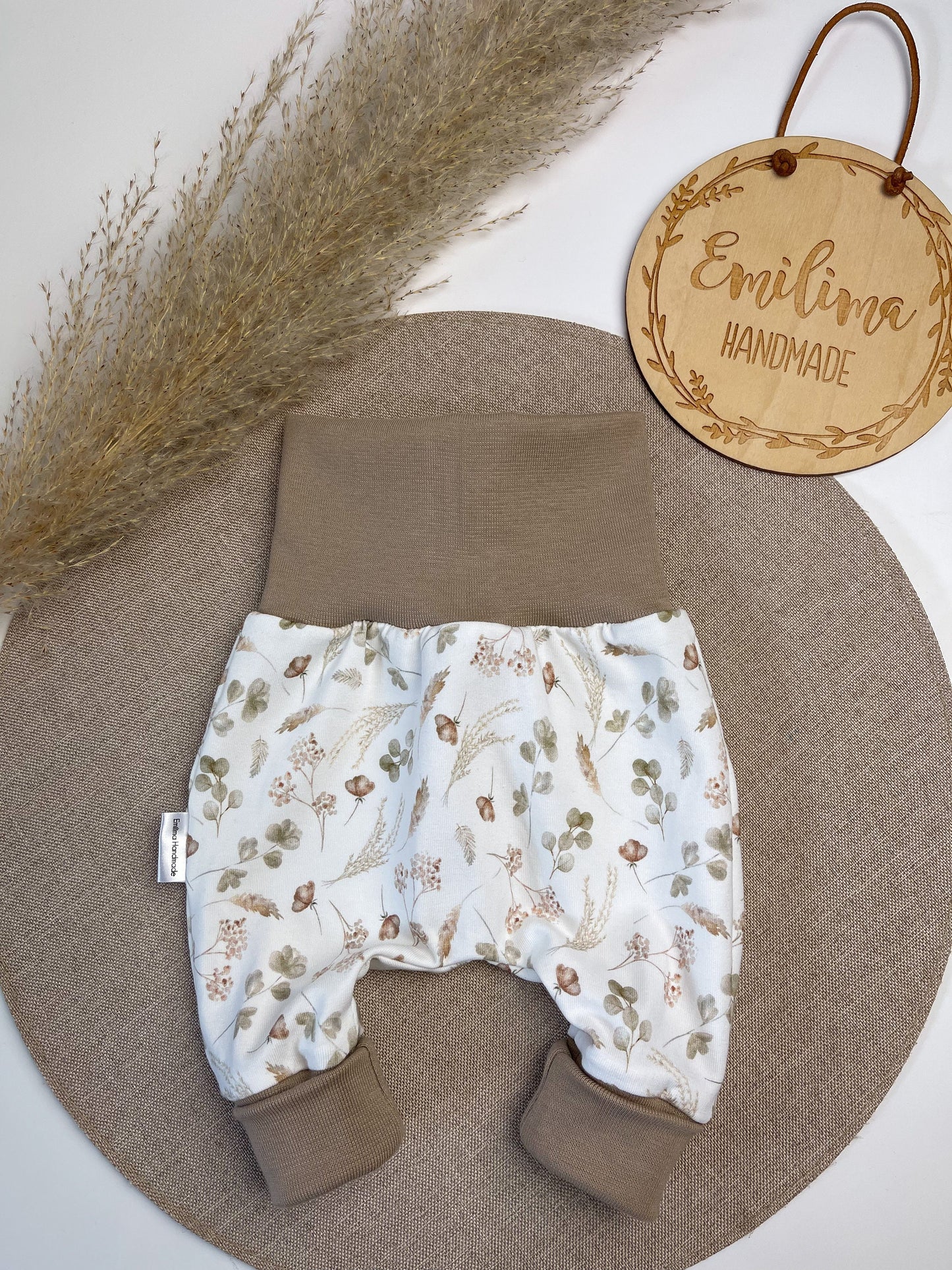 Pumphose Baggyhose getrocknete Blumen Sand Weiß