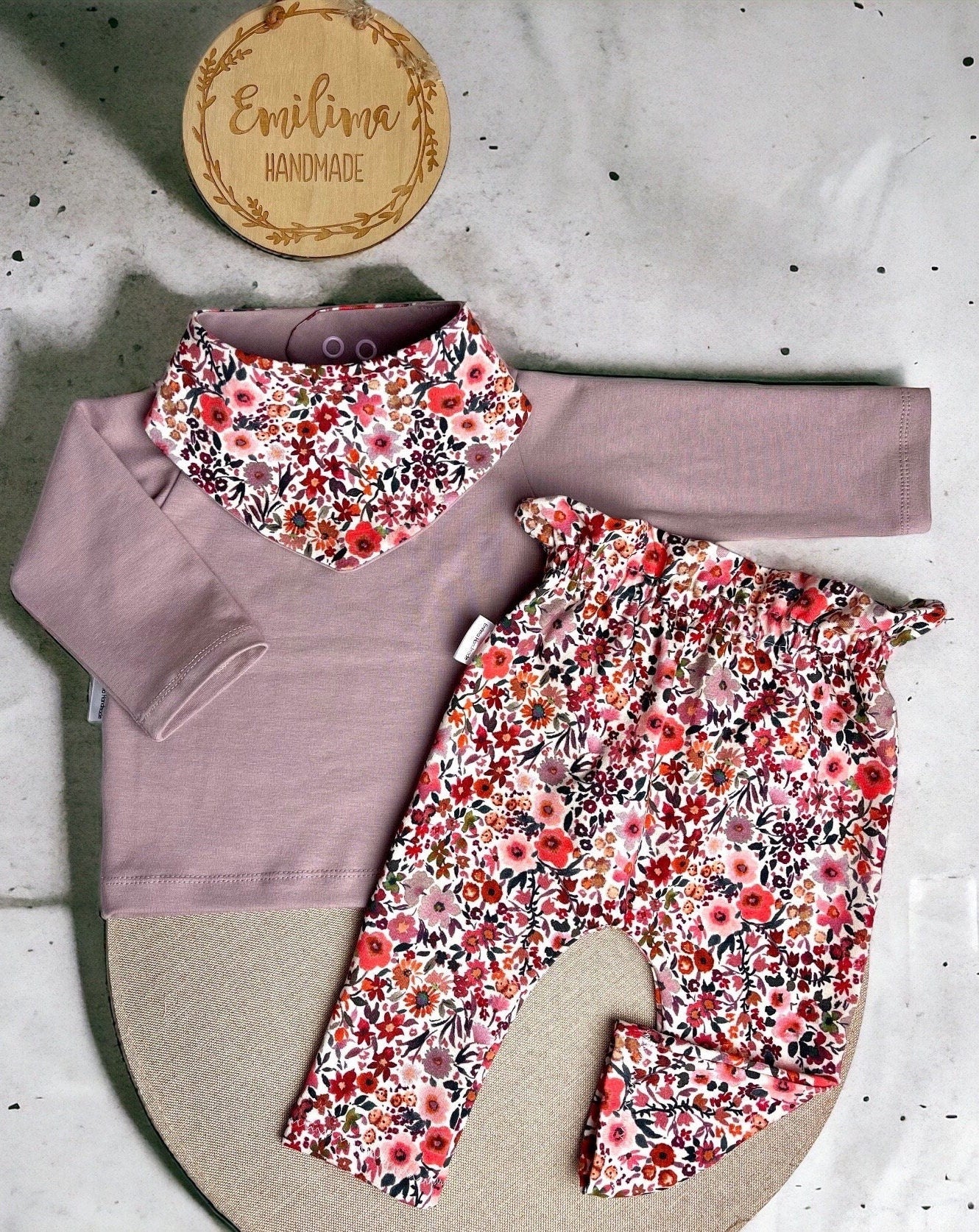 Set Baby Paperbagpants Halstuch Langarmshirt rosa Blumen