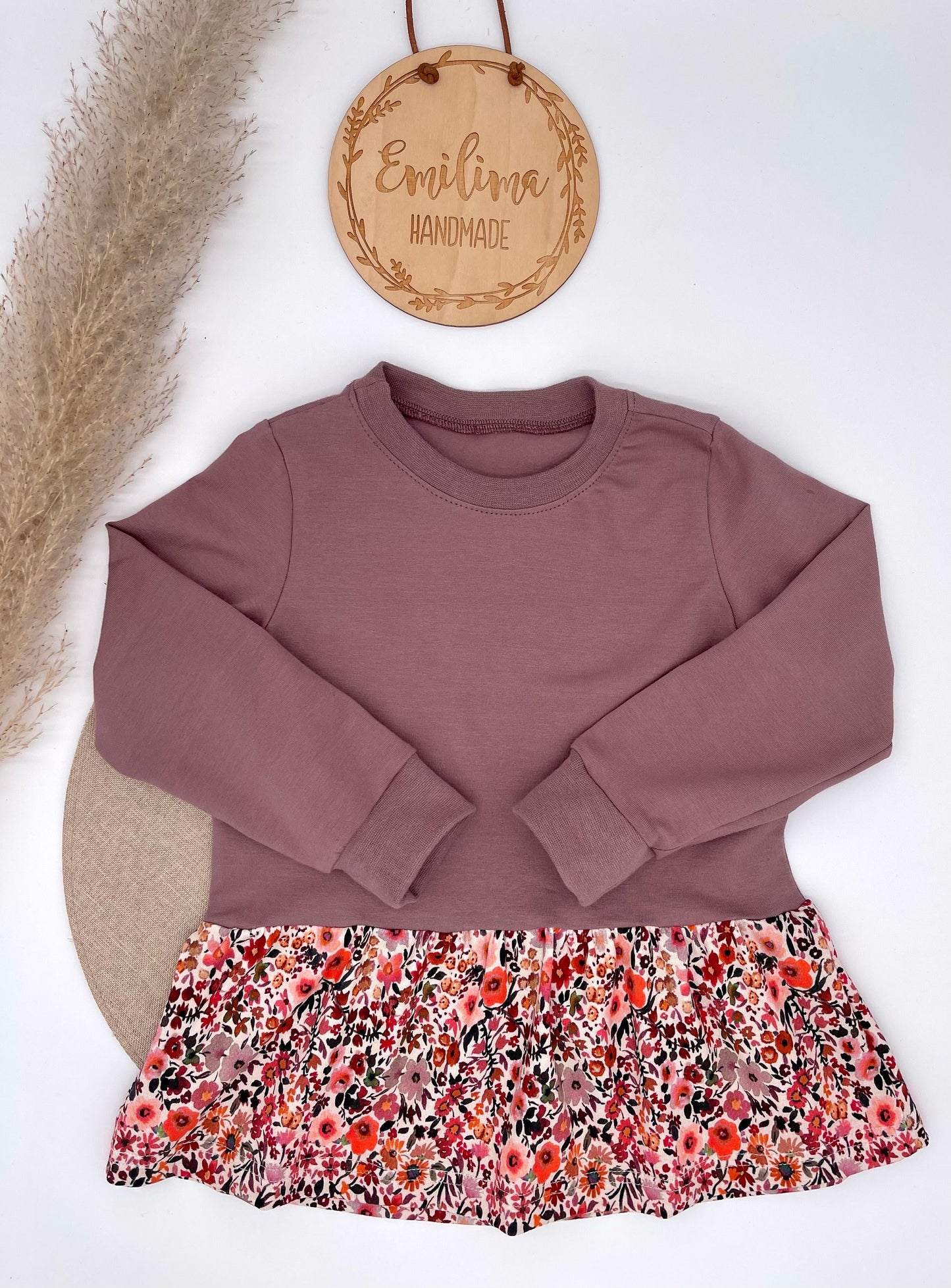 Sweater Volantsweater mit Blumenmotiv/ Uni
